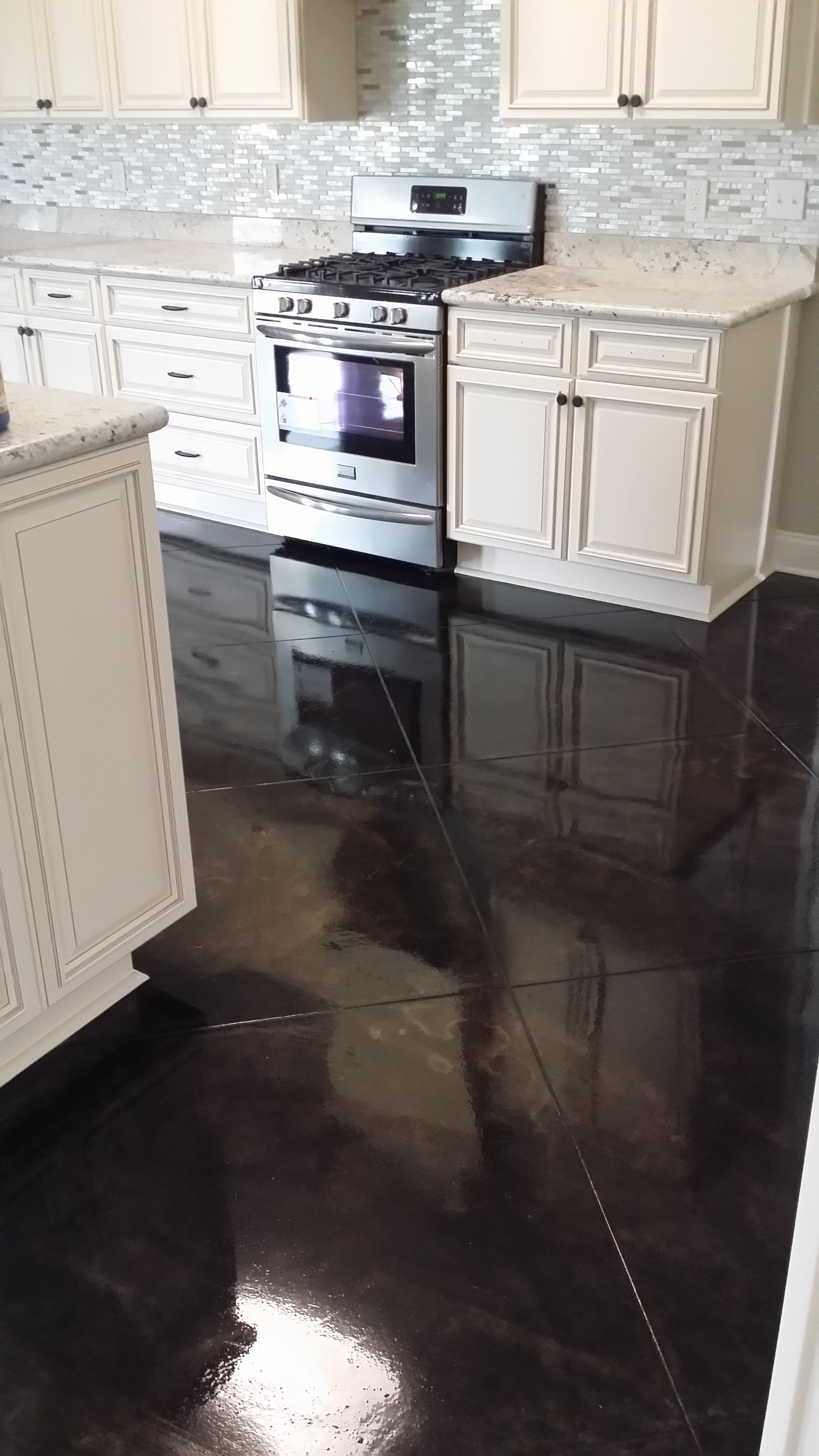 Decorative Concrete Care 101: Best Maintenance and Cleaning Techniques Explained for Your Interior Concrete Floor